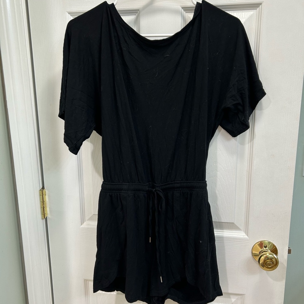 GAP Black Short Sleeve Women's Top